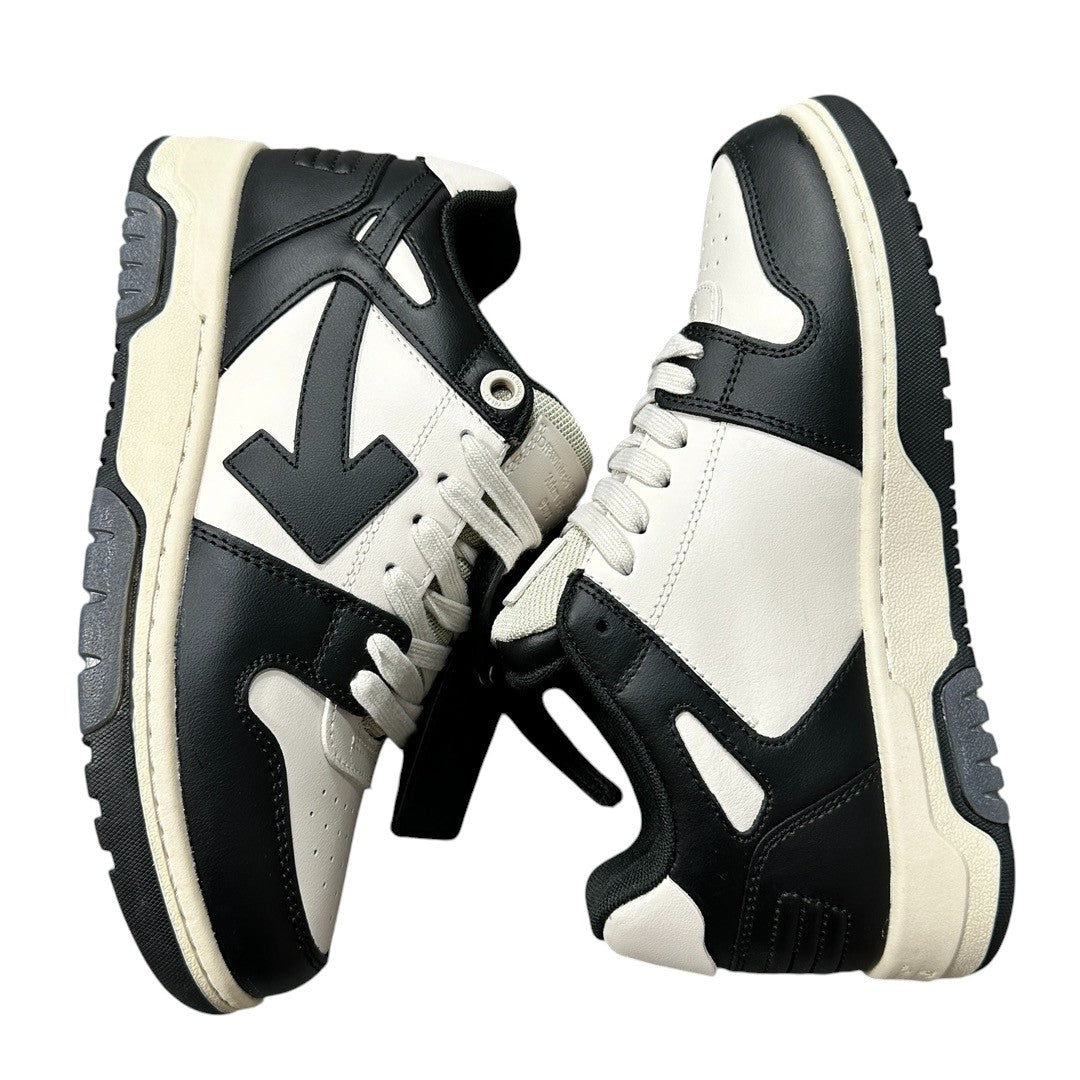 OFF WHITE