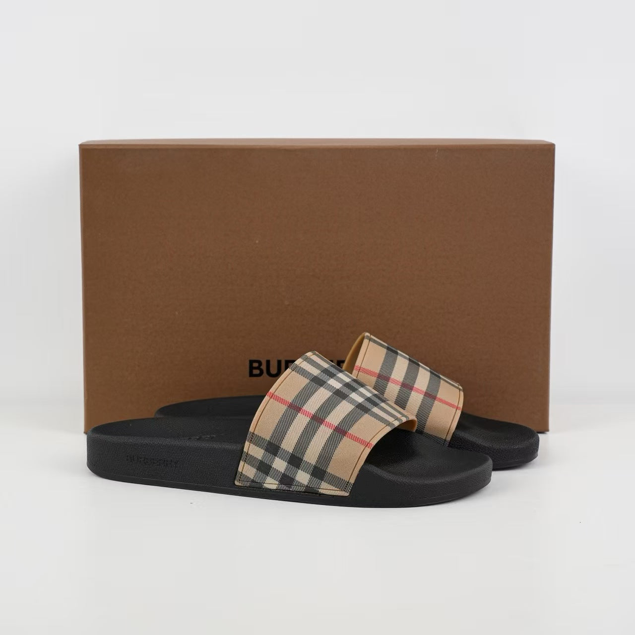 BURBERRY SLIPPERS
