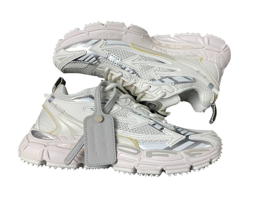 OFF WHITE OW
